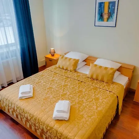 Hotel Keizarmezs Riga